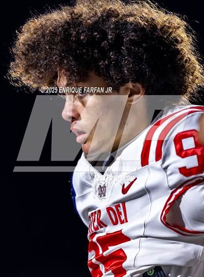 Thumbnail 1 in Mater Dei @ Centennial (CIF SS D1 Semifinal) photogallery.