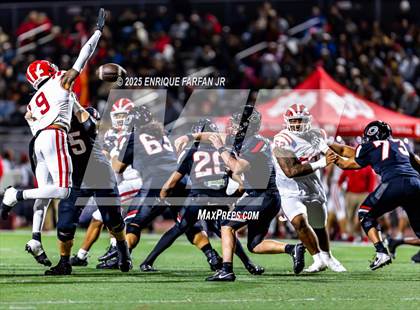 Thumbnail 2 in Mater Dei @ Centennial (CIF SS D1 Semifinal) photogallery.