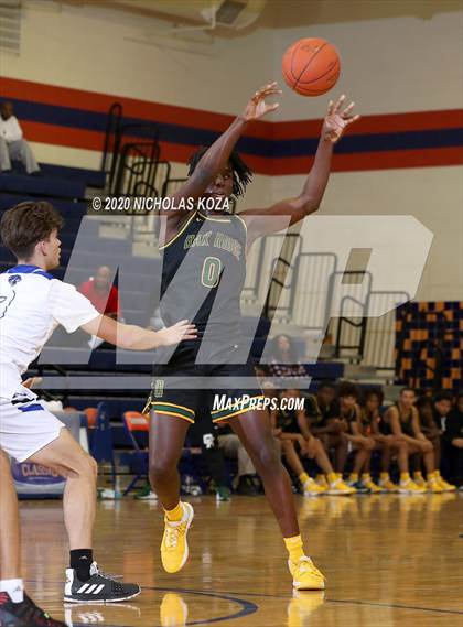 Thumbnail 2 in Desert Pines vs. Oak Ridge (Tarkanian Classic) photogallery.