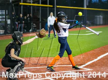 Thumbnail 3 in Chief Sealth @ Eastside Catholic photogallery.