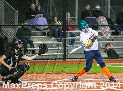 Thumbnail 3 in Chief Sealth @ Eastside Catholic photogallery.