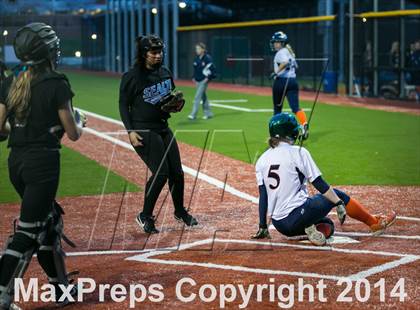 Thumbnail 3 in Chief Sealth @ Eastside Catholic photogallery.