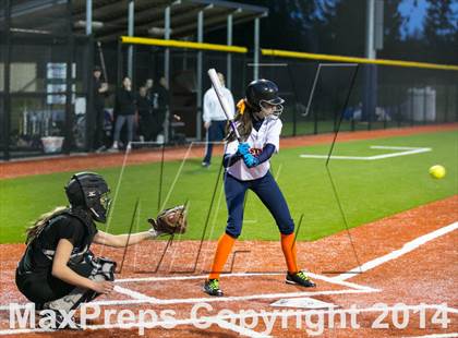 Thumbnail 2 in Chief Sealth @ Eastside Catholic photogallery.