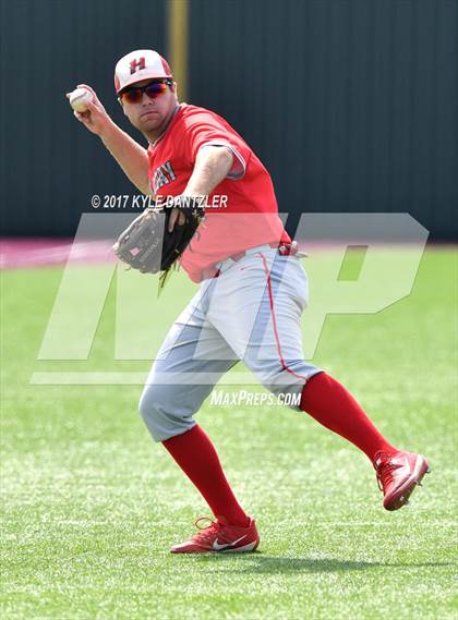 Thumbnail 3 in Holliday vs Peaster (UIL 3A Region 1 Quarterfinal) photogallery.