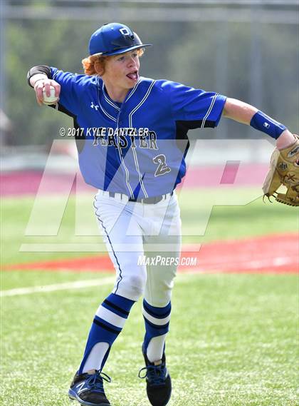 Thumbnail 1 in Holliday vs Peaster (UIL 3A Region 1 Quarterfinal) photogallery.