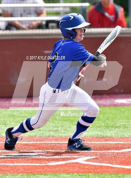 Thumbnail 2 in Holliday vs Peaster (UIL 3A Region 1 Quarterfinal) photogallery.