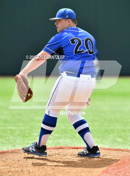 Thumbnail 3 in Holliday vs Peaster (UIL 3A Region 1 Quarterfinal) photogallery.