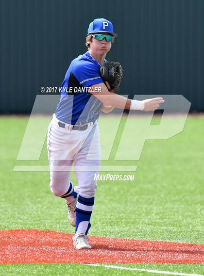 Thumbnail 3 in Holliday vs Peaster (UIL 3A Region 1 Quarterfinal) photogallery.