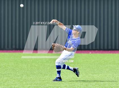 Thumbnail 2 in Holliday vs Peaster (UIL 3A Region 1 Quarterfinal) photogallery.