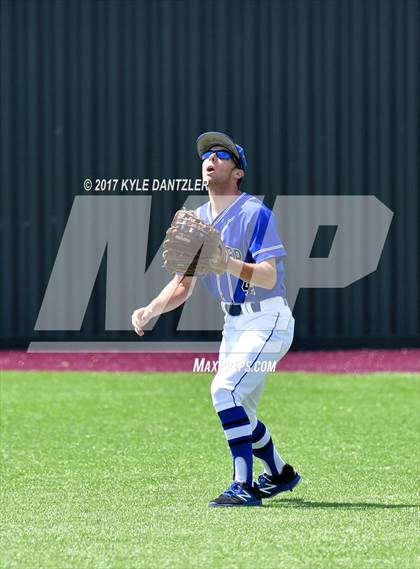 Thumbnail 3 in Holliday vs Peaster (UIL 3A Region 1 Quarterfinal) photogallery.