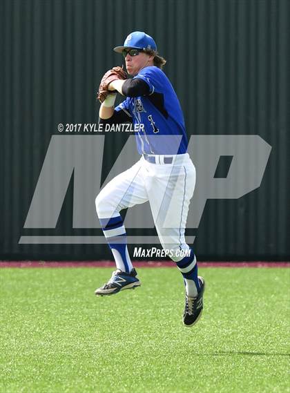 Thumbnail 1 in Holliday vs Peaster (UIL 3A Region 1 Quarterfinal) photogallery.