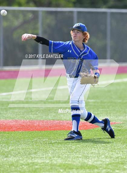 Thumbnail 2 in Holliday vs Peaster (UIL 3A Region 1 Quarterfinal) photogallery.