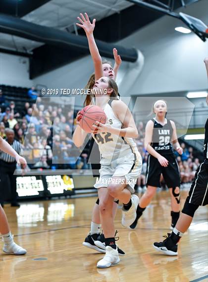 Thumbnail 2 in Quitman vs. Cossatot River (AAA 2A State Playoff) photogallery.