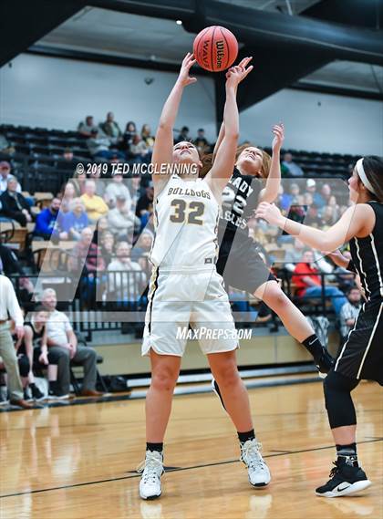 Thumbnail 1 in Quitman vs. Cossatot River (AAA 2A State Playoff) photogallery.