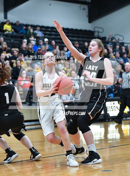 Thumbnail 1 in Quitman vs. Cossatot River (AAA 2A State Playoff) photogallery.