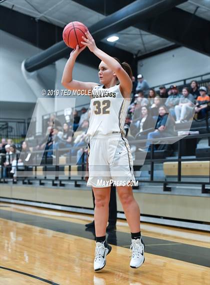 Thumbnail 2 in Quitman vs. Cossatot River (AAA 2A State Playoff) photogallery.