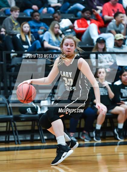 Thumbnail 3 in Quitman vs. Cossatot River (AAA 2A State Playoff) photogallery.