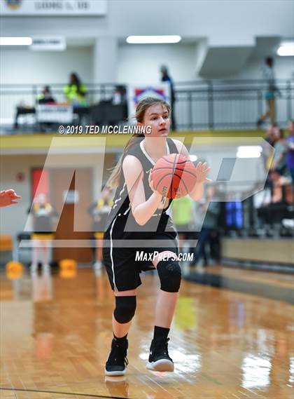 Thumbnail 1 in Quitman vs. Cossatot River (AAA 2A State Playoff) photogallery.