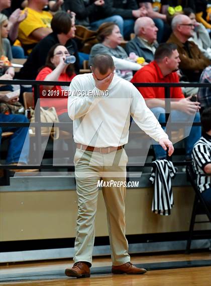 Thumbnail 2 in Quitman vs. Cossatot River (AAA 2A State Playoff) photogallery.