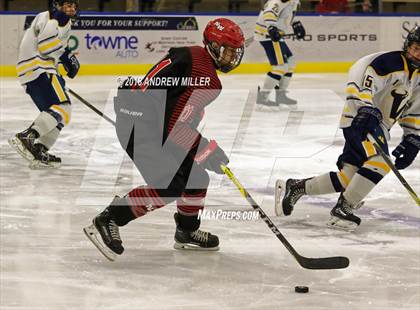 Thumbnail 2 in Niagara-Wheatfield vs. Victor (NYSPHSAA D1 Championship) photogallery.