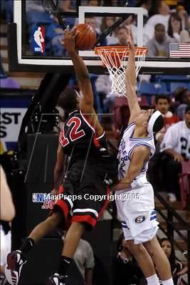 Thumbnail 2 in Westchester vs. Serra (State D1 Final) #1 photogallery.