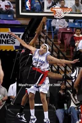 Thumbnail 3 in Westchester vs. Serra (State D1 Final) #1 photogallery.