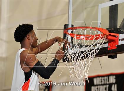 Thumbnail 2 in Zephyrhills vs. Ponte Vedra (FHSAA Region 2 Final) photogallery.