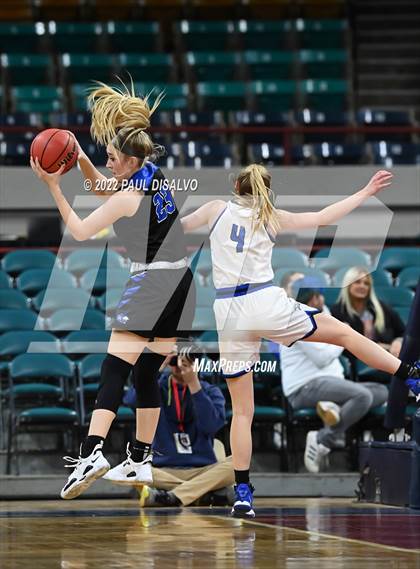 Thumbnail 2 in Grandview vs. Highlands Ranch (CHSAA 5A Final Four) photogallery.