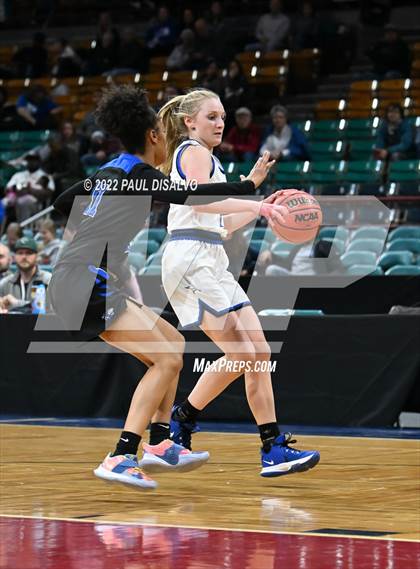 Thumbnail 2 in Grandview vs. Highlands Ranch (CHSAA 5A Final Four) photogallery.