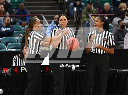 Thumbnail 3 in Grandview vs. Highlands Ranch (CHSAA 5A Final Four) photogallery.