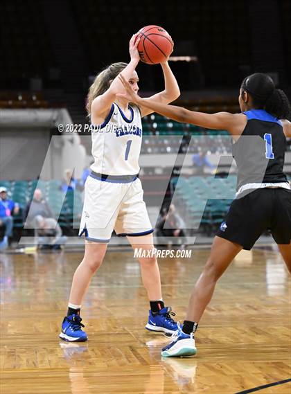 Thumbnail 2 in Grandview vs. Highlands Ranch (CHSAA 5A Final Four) photogallery.