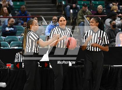 Thumbnail 2 in Grandview vs. Highlands Ranch (CHSAA 5A Final Four) photogallery.
