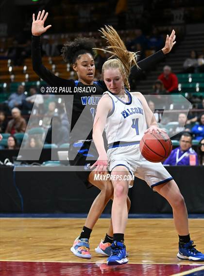 Thumbnail 3 in Grandview vs. Highlands Ranch (CHSAA 5A Final Four) photogallery.