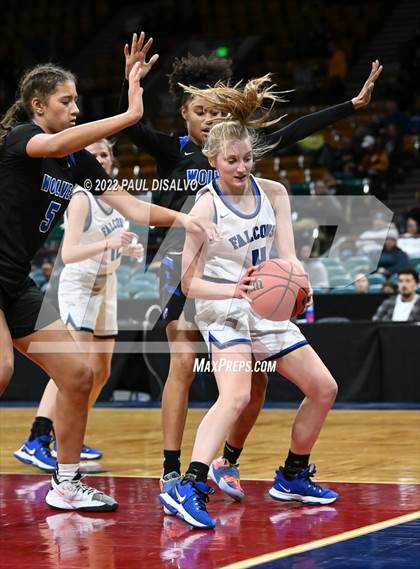 Thumbnail 1 in Grandview vs. Highlands Ranch (CHSAA 5A Final Four) photogallery.