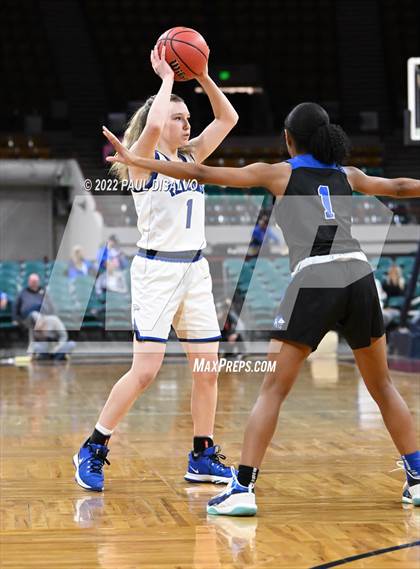 Thumbnail 3 in Grandview vs. Highlands Ranch (CHSAA 5A Final Four) photogallery.