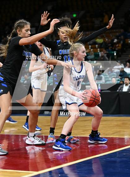 Thumbnail 2 in Grandview vs. Highlands Ranch (CHSAA 5A Final Four) photogallery.