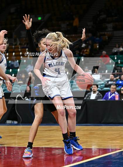 Thumbnail 3 in Grandview vs. Highlands Ranch (CHSAA 5A Final Four) photogallery.