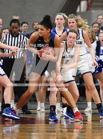 Thumbnail 2 in Grandview vs. Highlands Ranch (CHSAA 5A Final Four) photogallery.