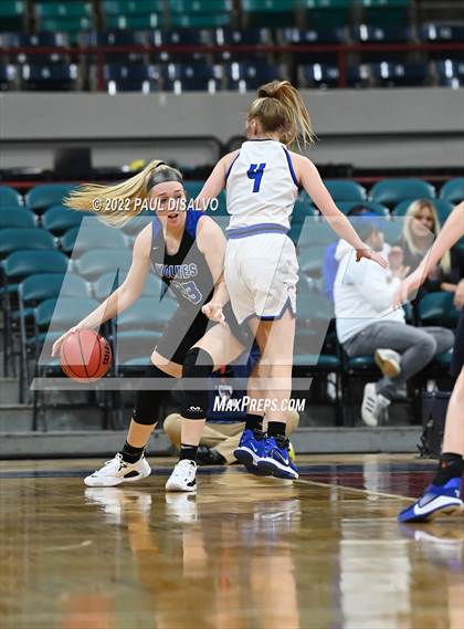 Thumbnail 2 in Grandview vs. Highlands Ranch (CHSAA 5A Final Four) photogallery.