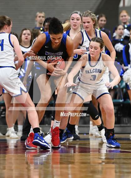 Thumbnail 3 in Grandview vs. Highlands Ranch (CHSAA 5A Final Four) photogallery.