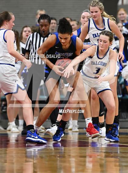 Thumbnail 2 in Grandview vs. Highlands Ranch (CHSAA 5A Final Four) photogallery.