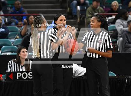 Thumbnail 3 in Grandview vs. Highlands Ranch (CHSAA 5A Final Four) photogallery.