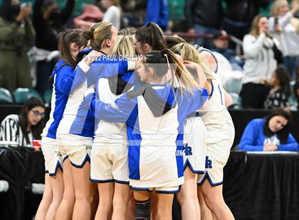 Thumbnail 2 in Grandview vs. Highlands Ranch (CHSAA 5A Final Four) photogallery.