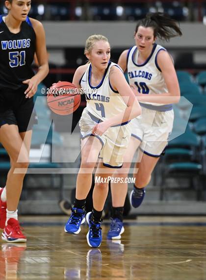 Thumbnail 3 in Grandview vs. Highlands Ranch (CHSAA 5A Final Four) photogallery.