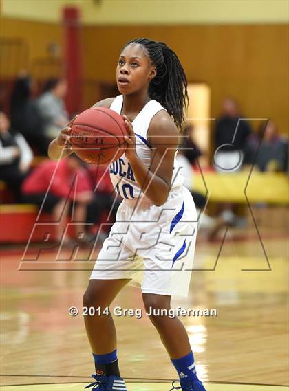 Thumbnail 1 in Oakland vs. Oregon City (Cardinal Newman Classic) photogallery.