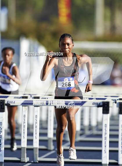 Thumbnail 1 in Bob Hayes Invitational (100m Hurdles) photogallery.