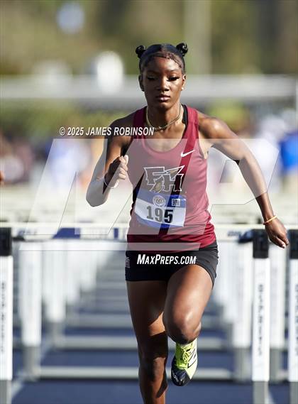 Thumbnail 3 in Bob Hayes Invitational (100m Hurdles) photogallery.