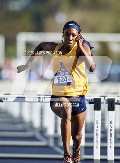Thumbnail 2 in Bob Hayes Invitational (100m Hurdles) photogallery.