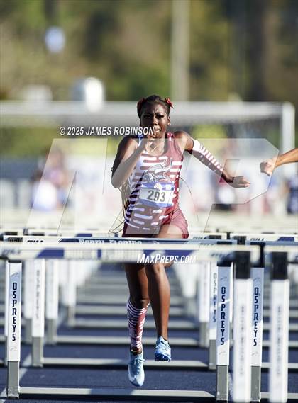 Thumbnail 3 in Bob Hayes Invitational (100m Hurdles) photogallery.
