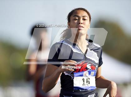 Thumbnail 2 in Bob Hayes Invitational (100m Hurdles) photogallery.